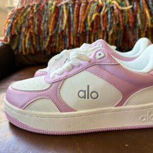 Alo Yoga Pink & White Platform Sneakers Size 7.5 NWOB